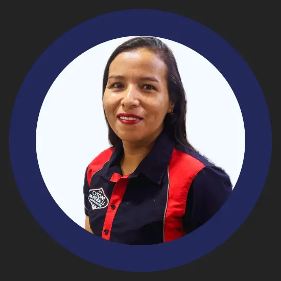 Dirley Perdomo, asesora comercial de Motollantas Neiva